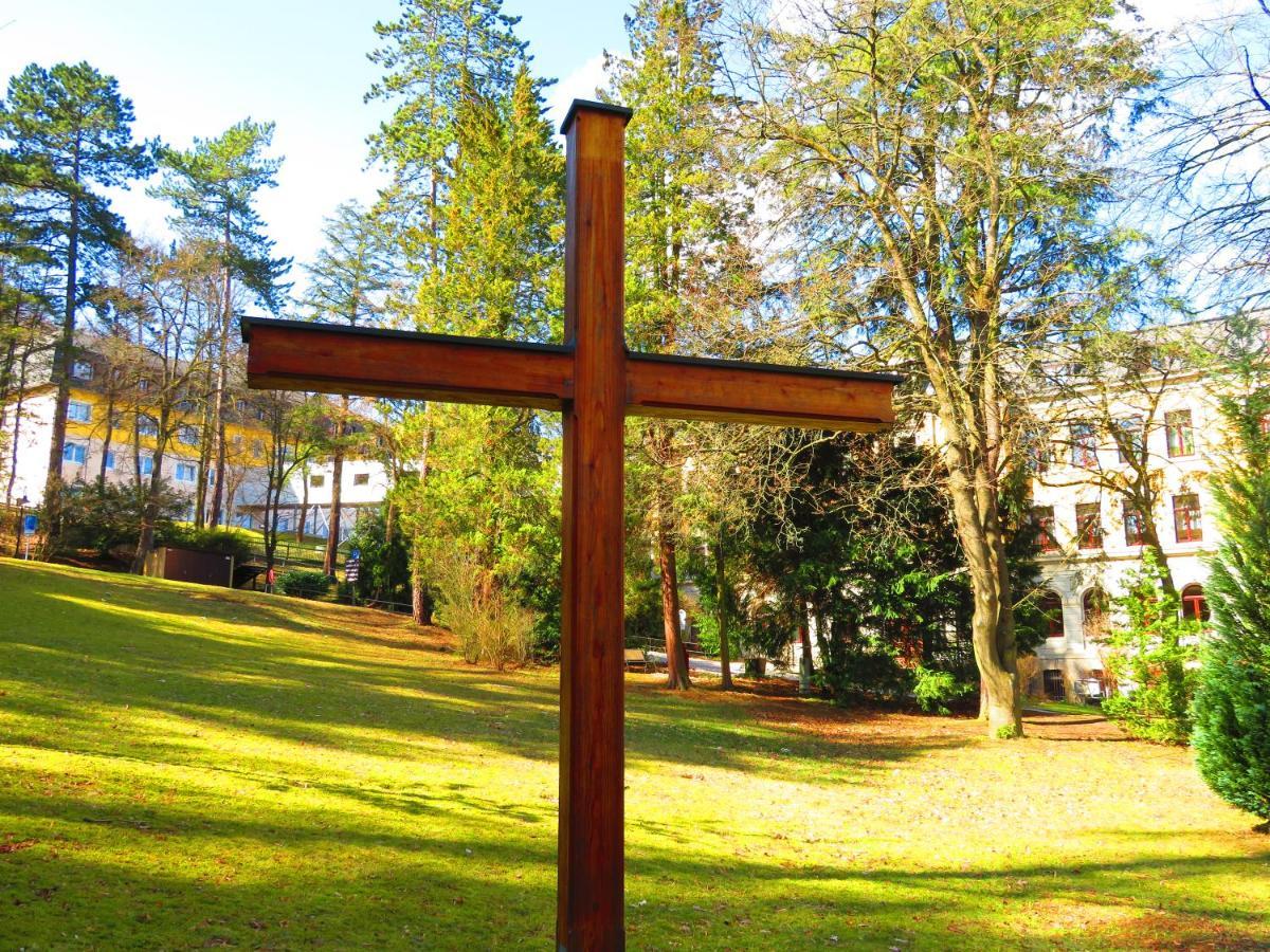 Saechsisches Gemeinschafts-Diakonissenhaus Zion E. V. Aue  Eksteriør bilde